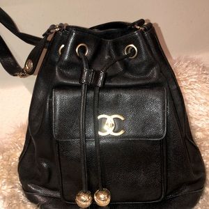 VINTAGE CHANEL CAVIAR BUCKET